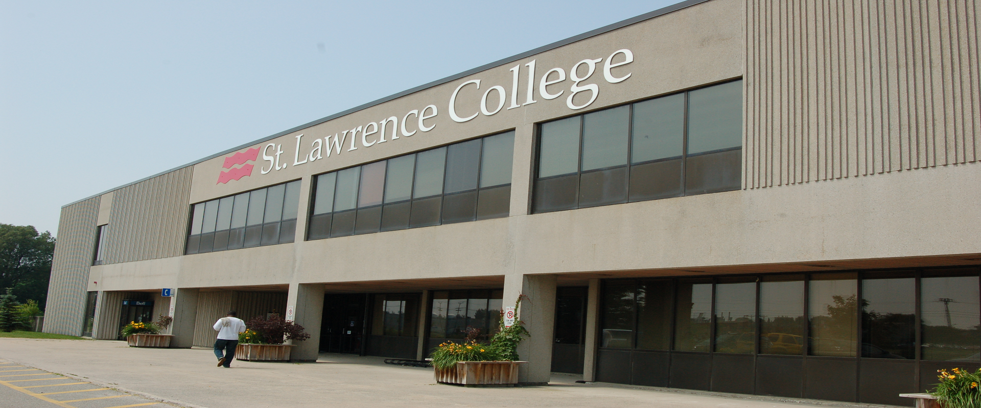 College Certificate - Carpentry Techniques (0141) at St.Lawrence College- Kingston — Canada campus photo 1 | Red Star Immigration