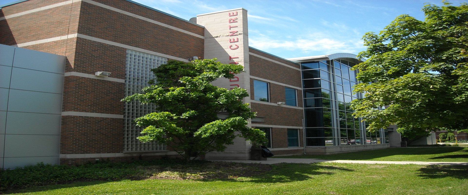College Diploma - Fitness and Health Promotion (FH at Fanshawe College — Canada campus photo 1 | Red Star Immigration