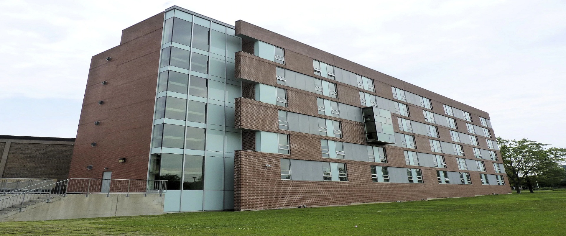 Bachelor of Commerce - Finance (22271) at Humber College - Lakeshore — Canada campus photo 1 | Red Star Immigration