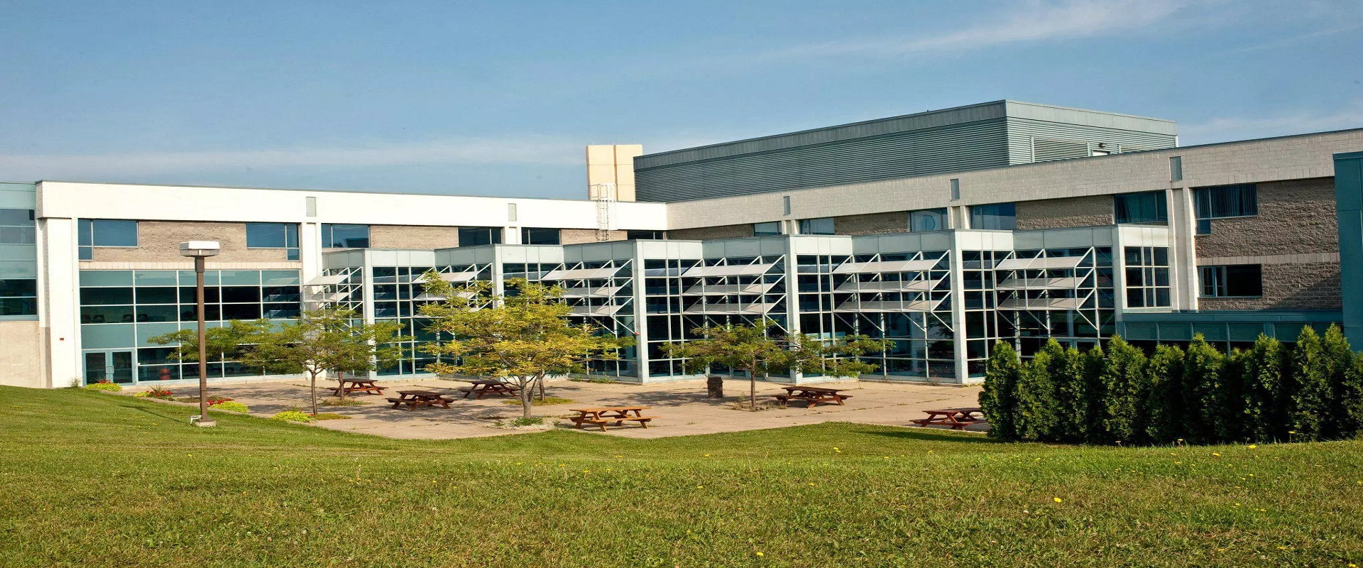 Graduate Certificate - Cloud Computing for Big Dat at Lambton College - Sarnia — Canada campus photo 1 | Red Star Immigration