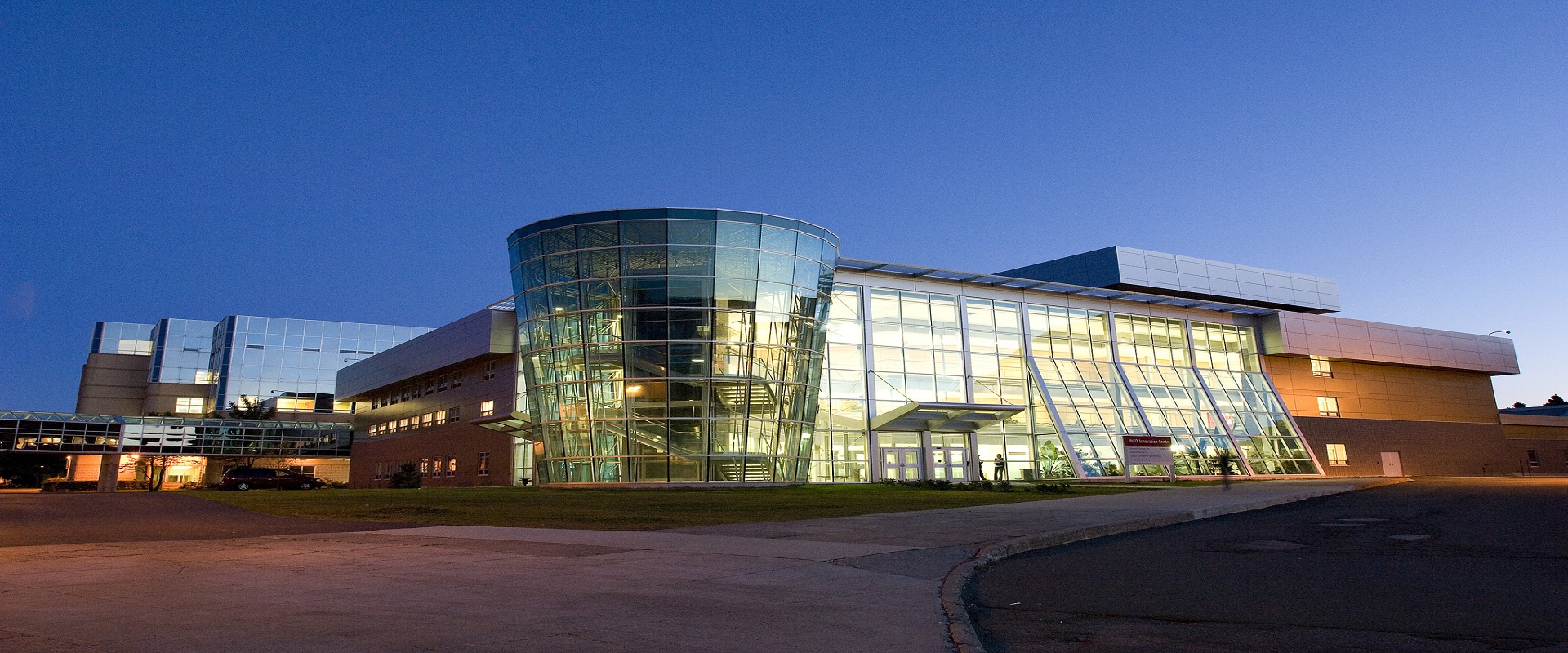 Master of Business Administration at Memorial University Of Newfoundland — Canada campus photo 1 | Red Star Immigration