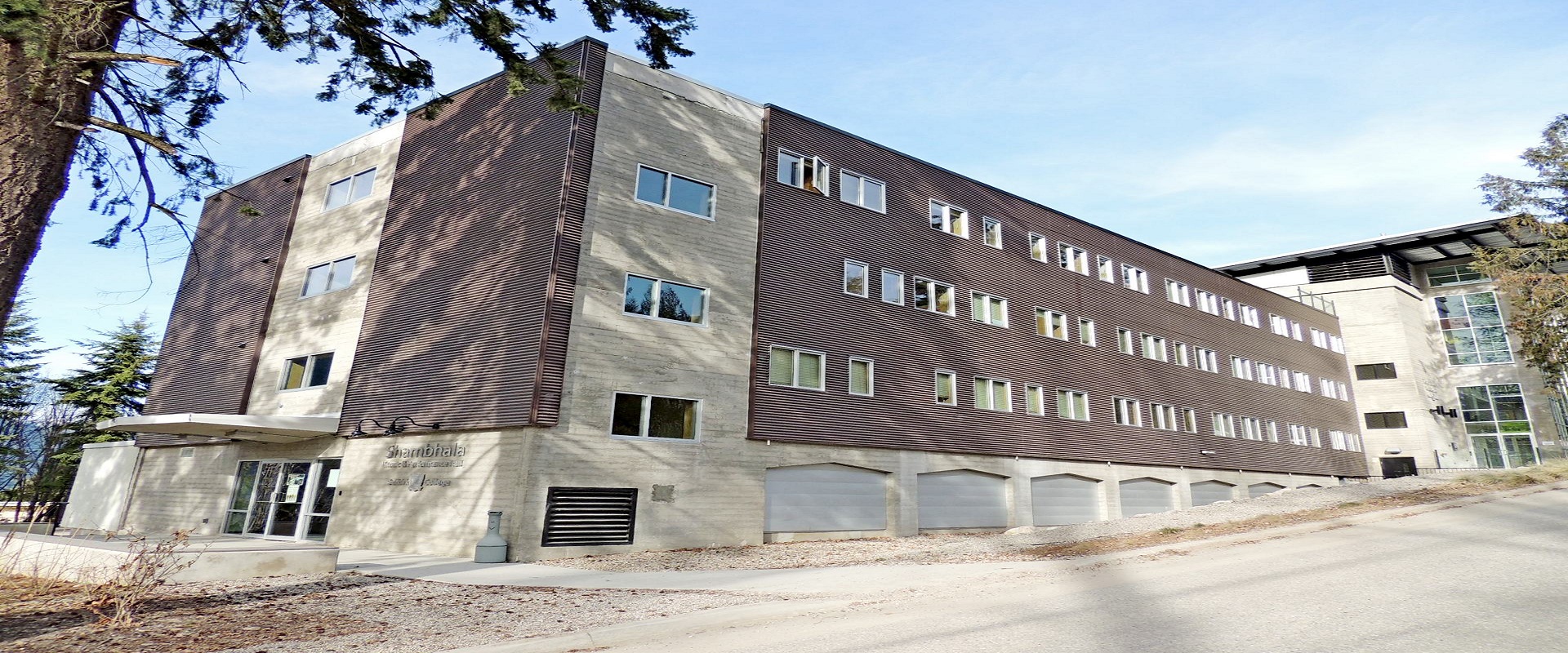 College Diploma - Resort and Hotel Management (Co- at Selkirk College - Nelson — Canada campus photo 1 | Red Star Immigration