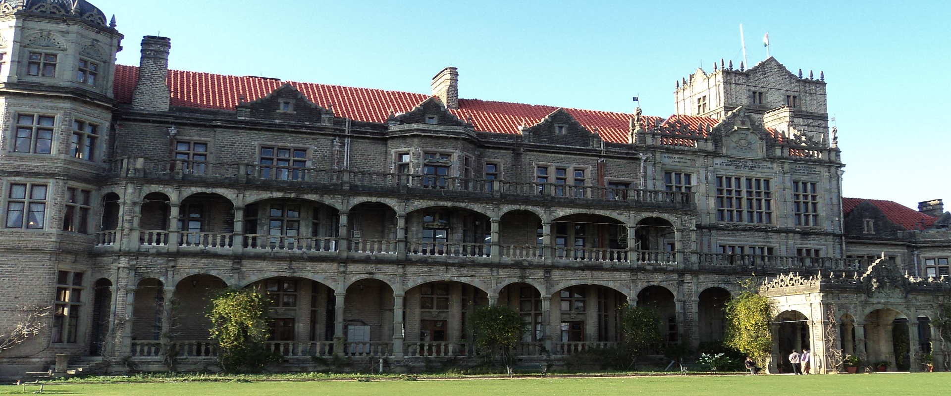 Diploma of Business at Australian Institute of Advanced Studies — Australia campus photo 1 | Red Star Immigration