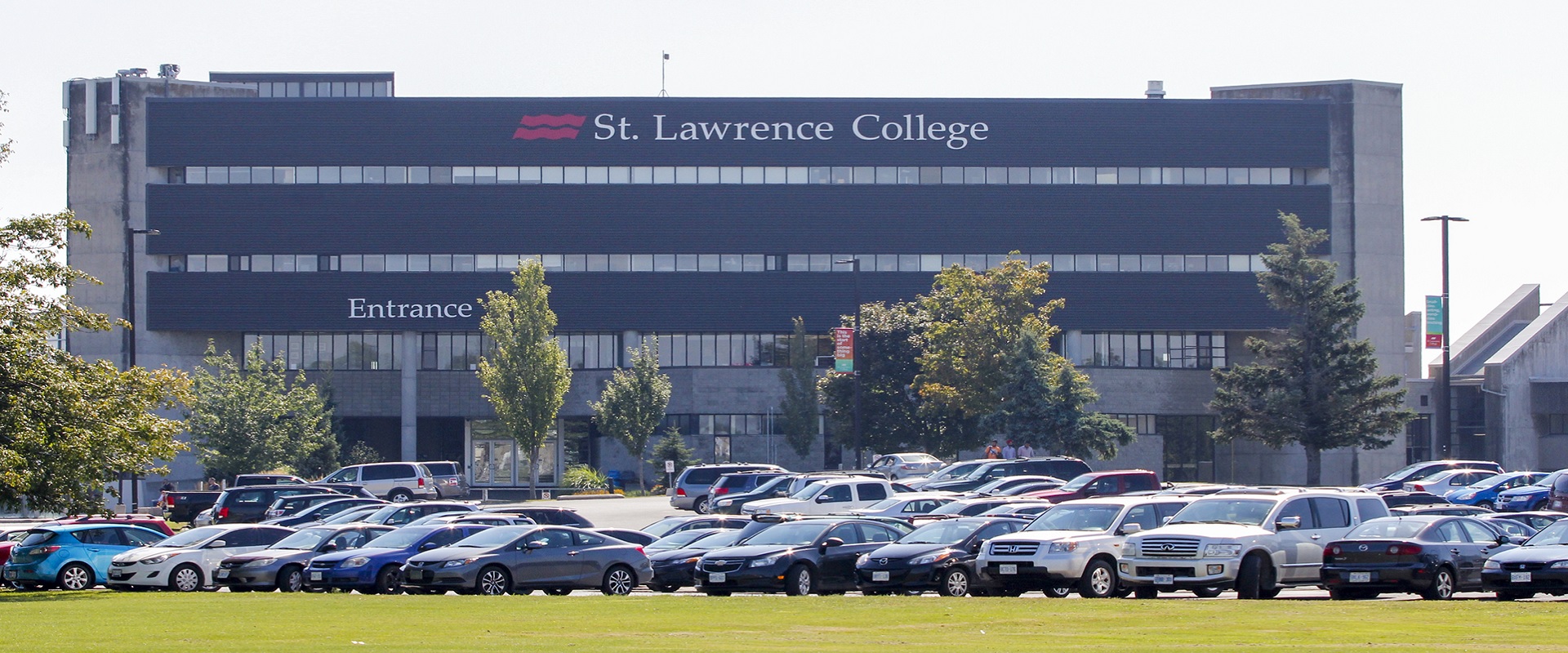 Graduate Certificate - Supply Chain Management at Canadian College - (St. Lawrence College Curriculum) — Canada campus photo 1 | Red Star Immigration